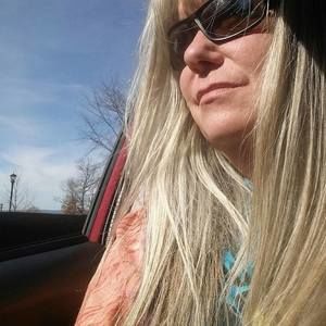 Meet your Posher, Lori